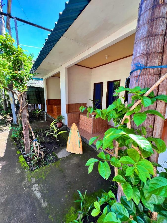 Aladdin Homestay Gili Air Extérieur photo