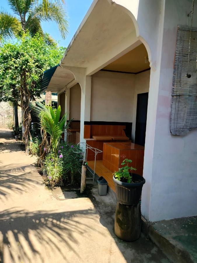 Aladdin Homestay Gili Air Extérieur photo