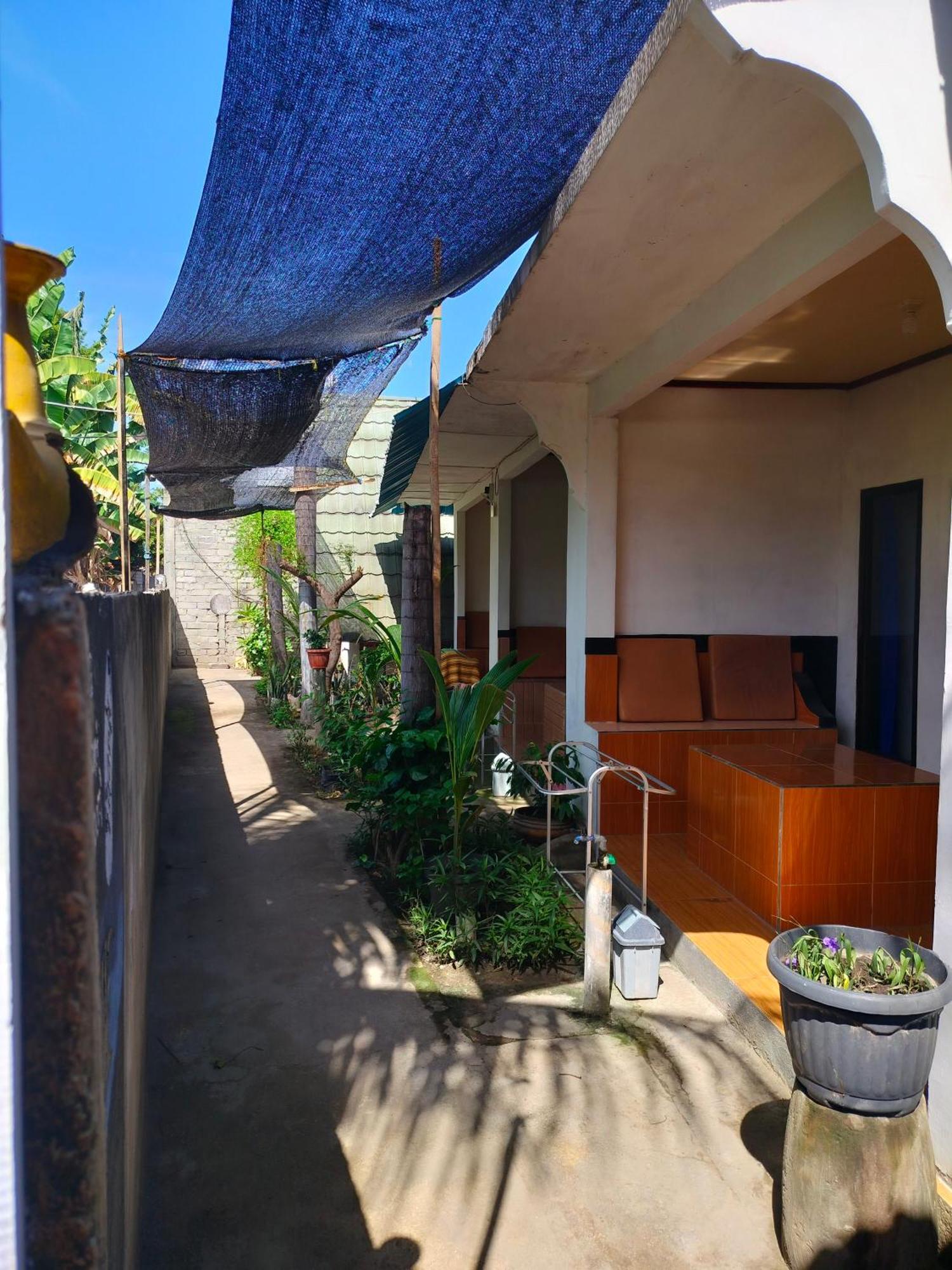 Aladdin Homestay Gili Air Extérieur photo
