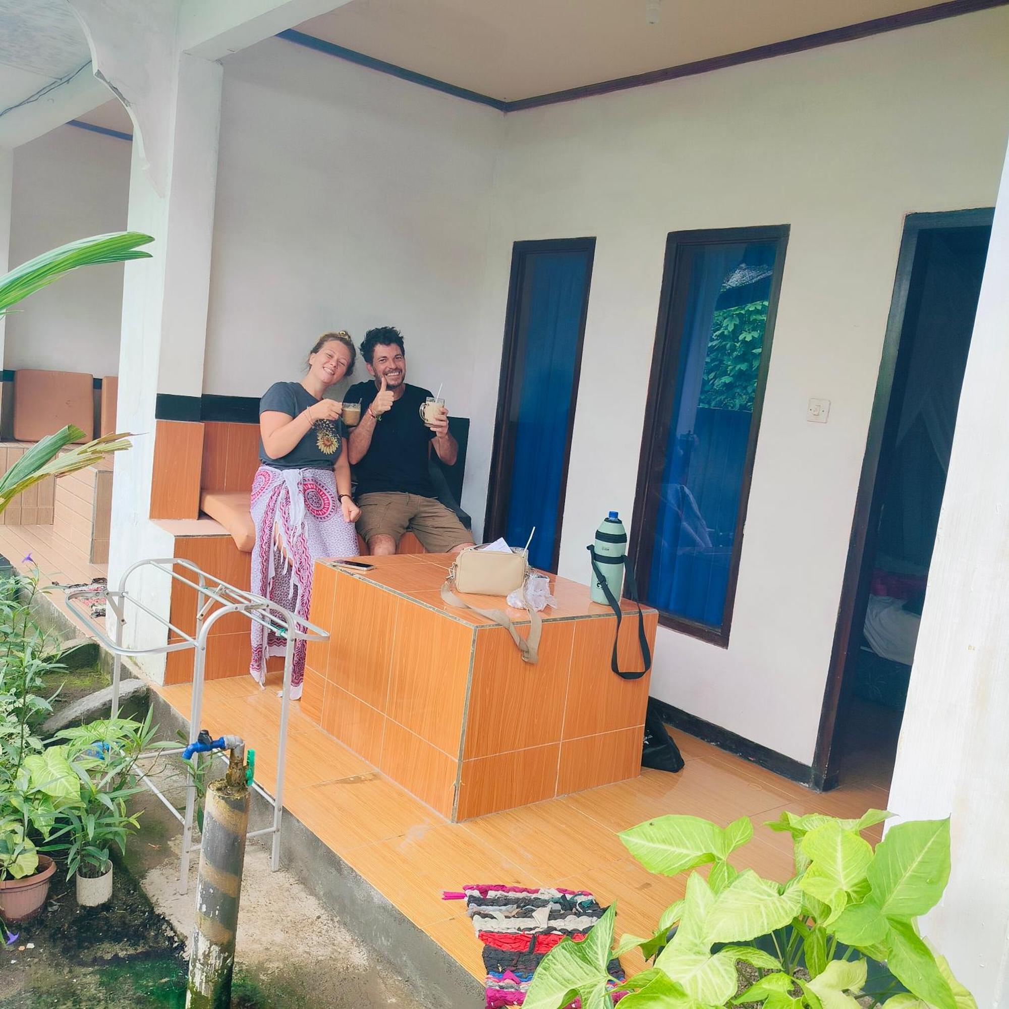 Aladdin Homestay Gili Air Extérieur photo